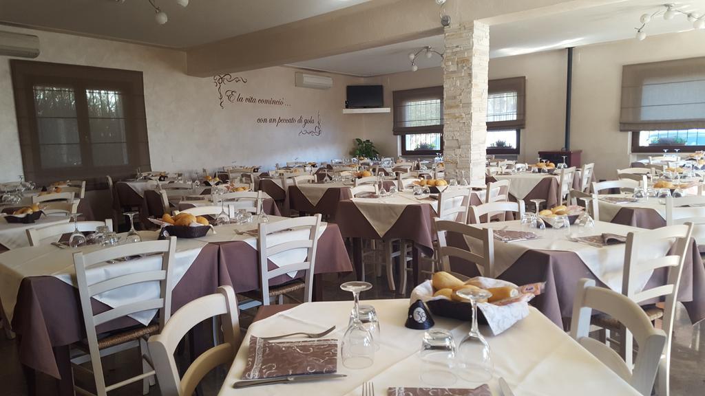 Al Borgo Alloggi Ντεζεντσάνο ντελ Γκάρντα Εξωτερικό φωτογραφία